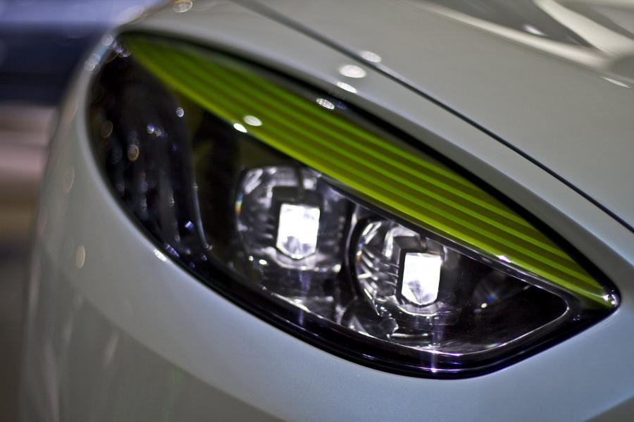  Renault Fluence Z.E. Concept 2009 года  (фото 54 из 103)